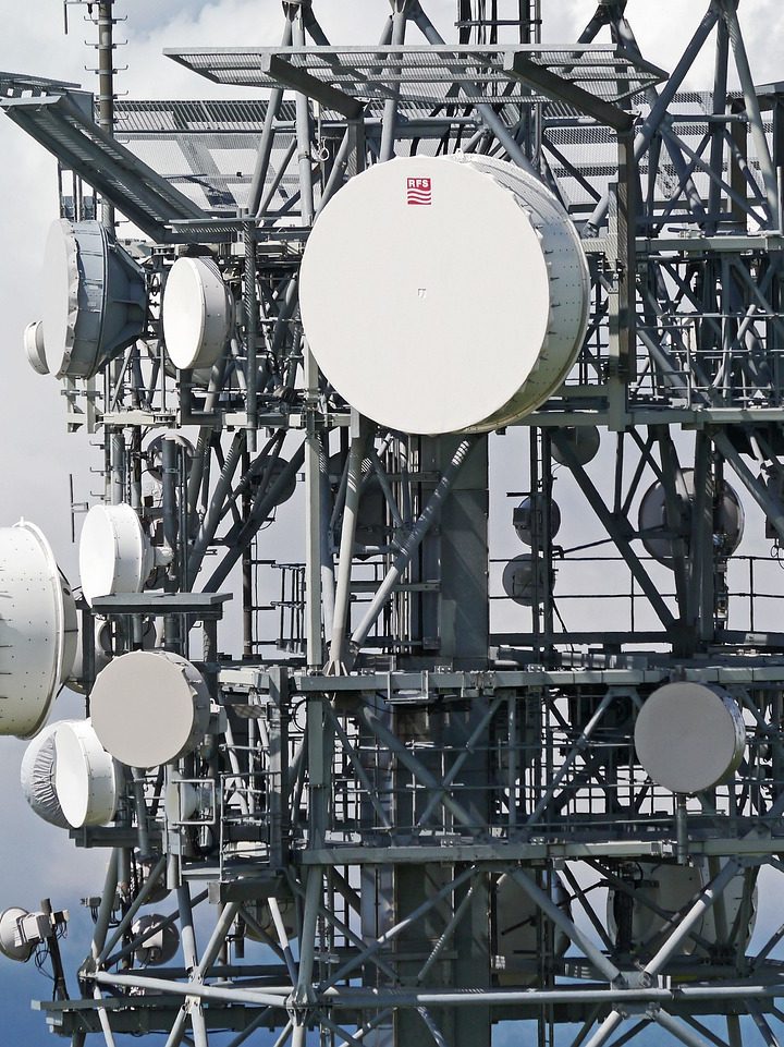 UKE zakończył monitorowanie procesu uwalniania częstotliwości dla 5G