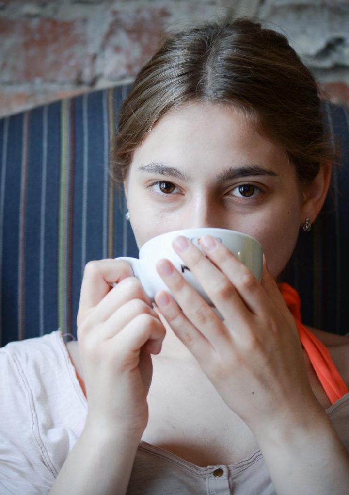 Herbata z cytryną – szkodzi czy nie?
