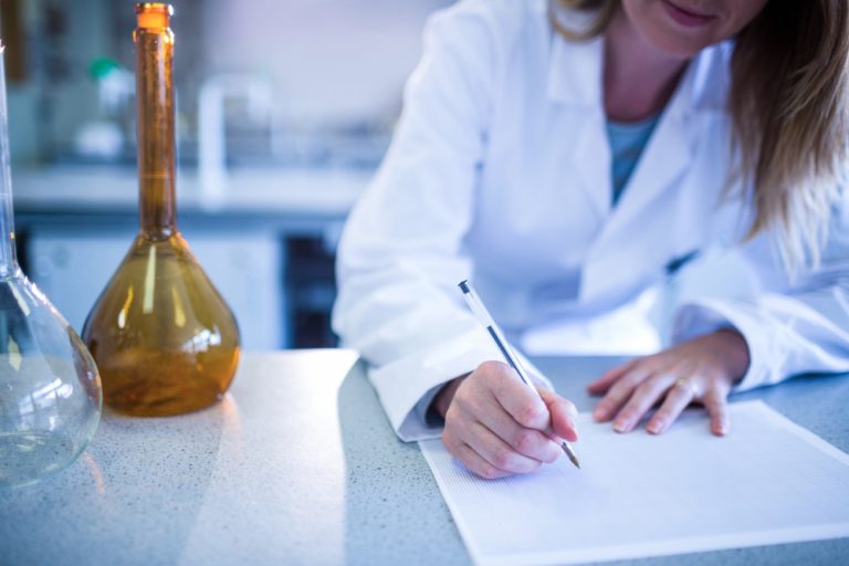 Szkolenie ISO 17025 personel w laboratorium